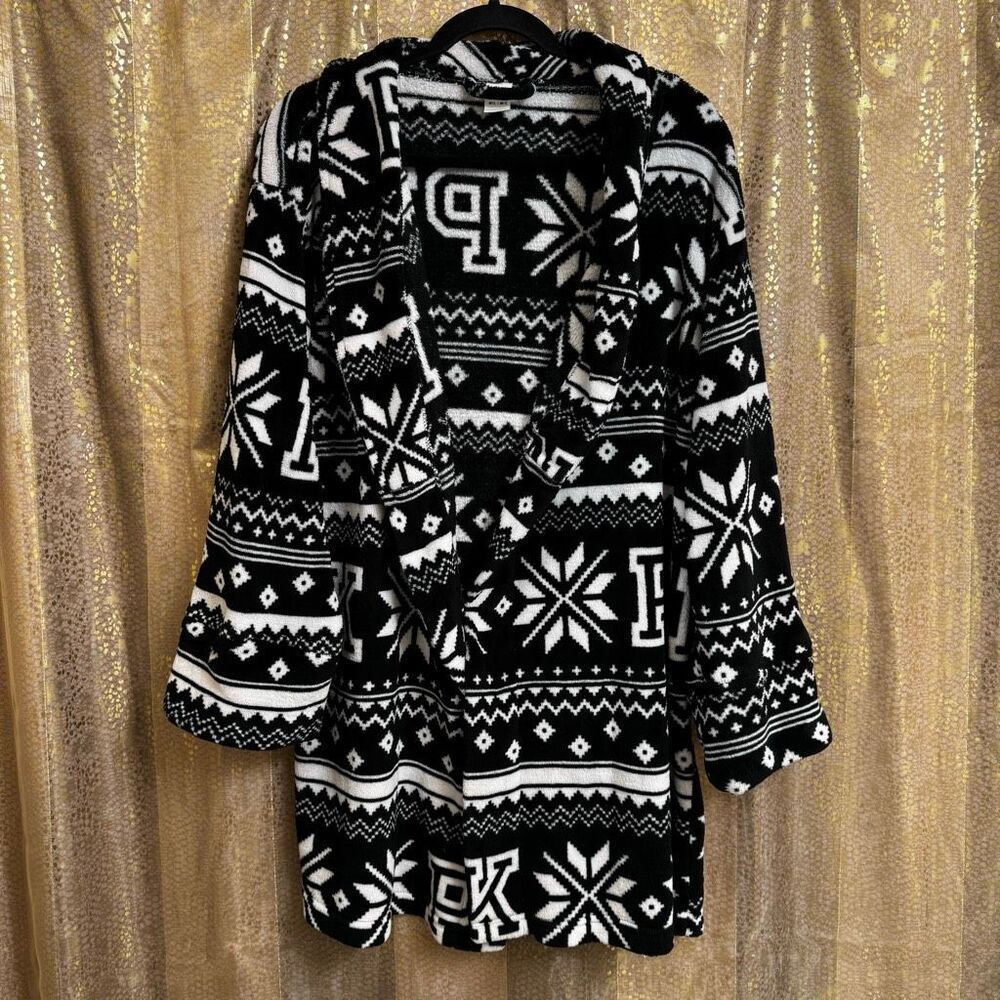 PINK Victorias Secret Black White Winter Fair Isle Plush Cozy Robe M/L